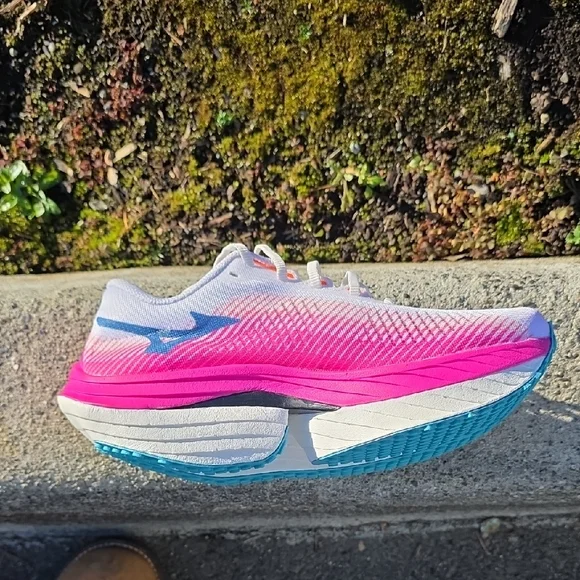Mizuno Wave Rebellion Pro Women's Pink and White Athletic Shoes. Sz 7 - Picture 6 of 10